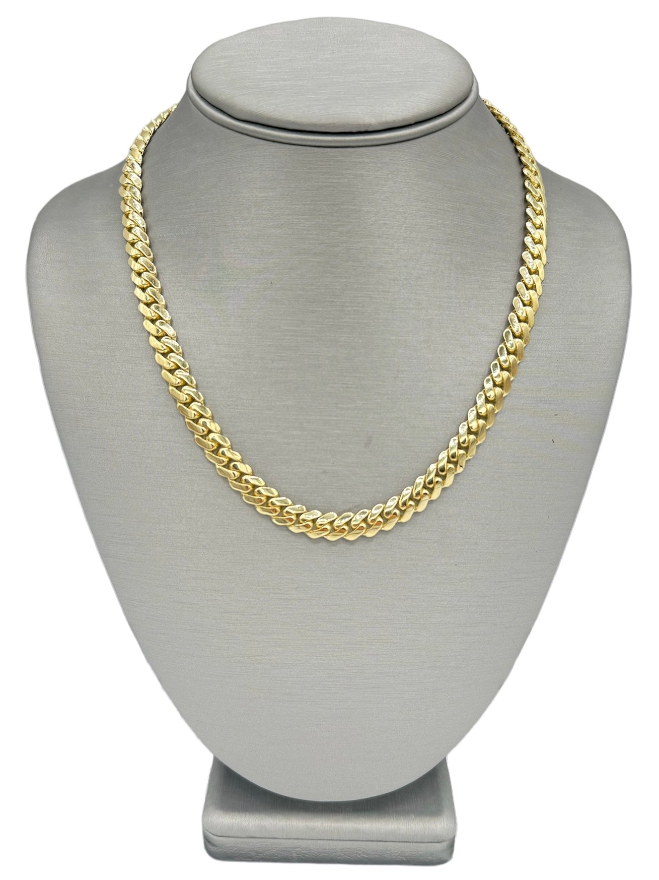 New 14K Miami Cuban Choker (18"). H.J™️