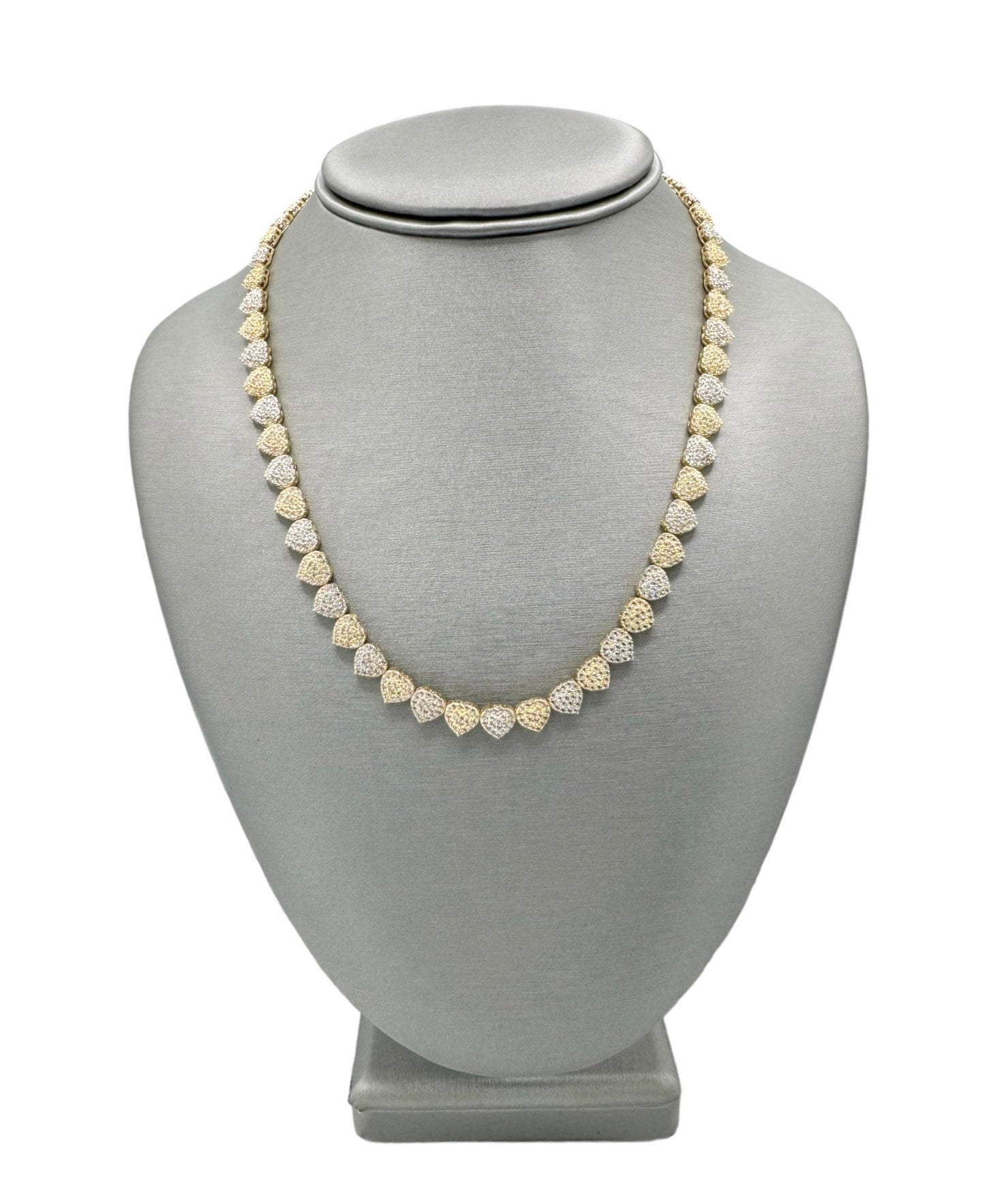 New 14K CZ Two Tone Heart Choker (18”).  H.J™️